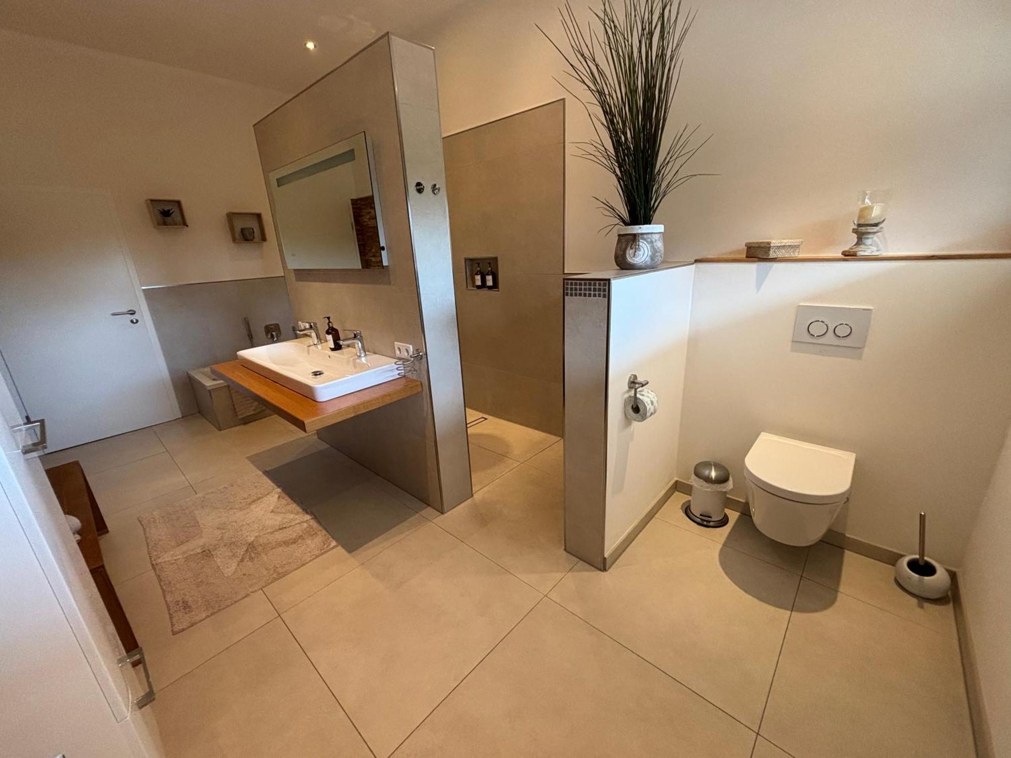 B&S-Apartment 100 Qm Neu Schlangen Kültér fotó