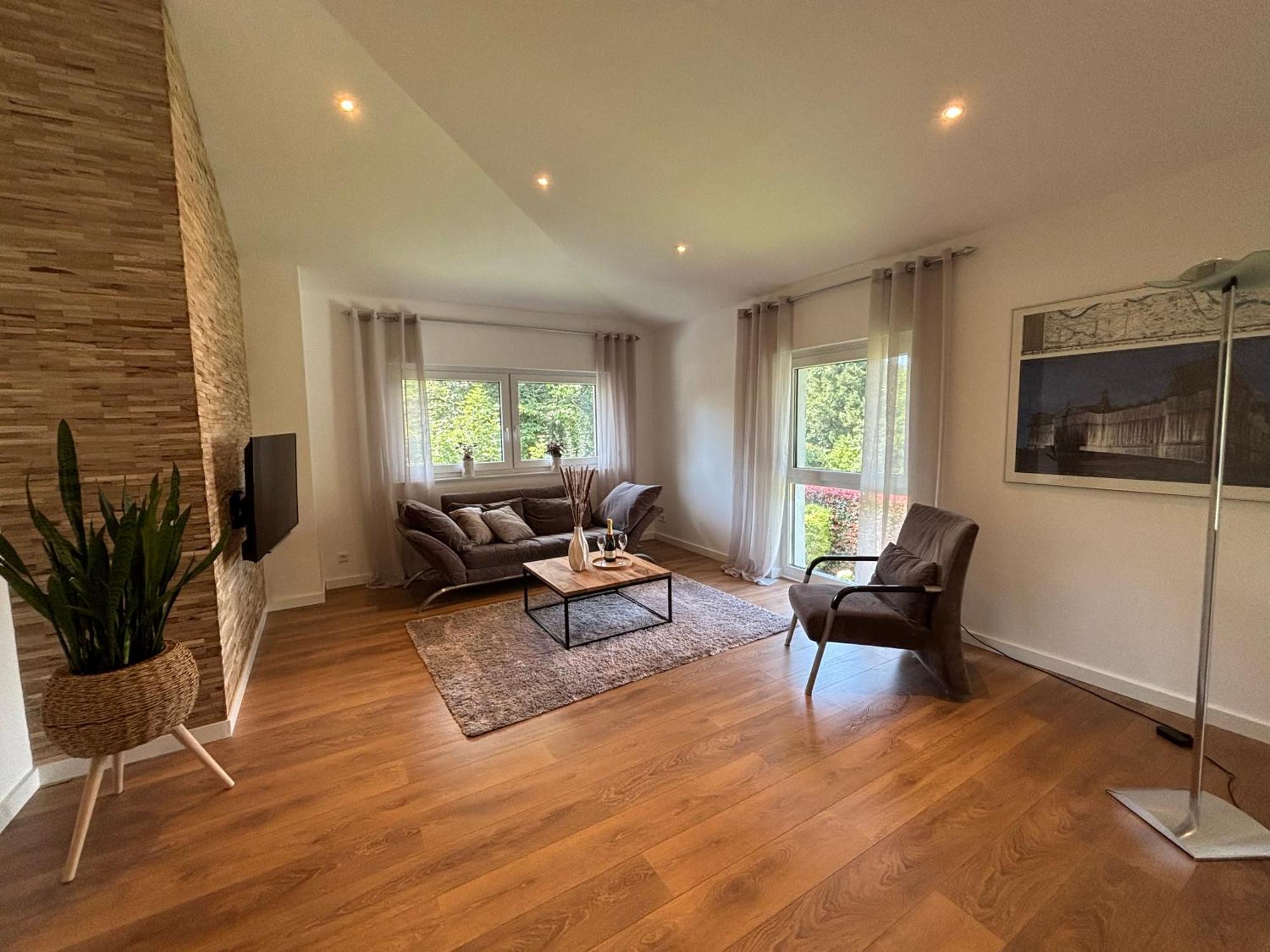 B&S-Apartment 100 Qm Neu Schlangen Kültér fotó